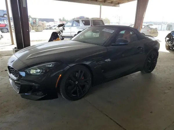 WBAHF9C05SWY43531 2025 BMW Z4 - Image 1