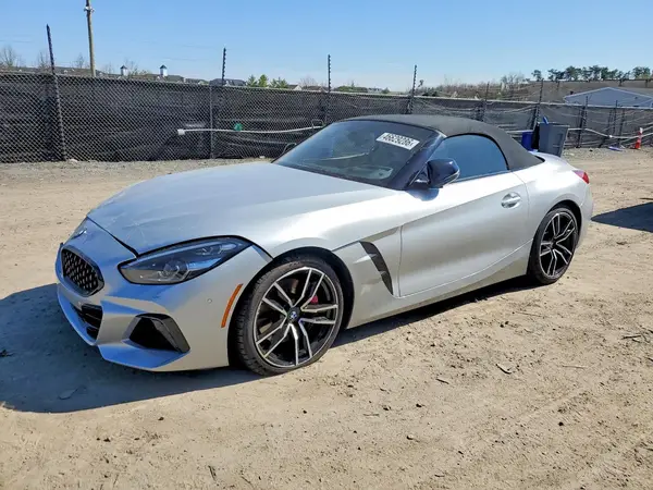 WBAHF9C06MWX22560 2021 BMW Z4