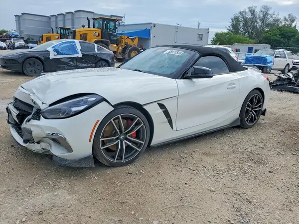 WBAHF9C08MWX37304 2021 BMW Z4