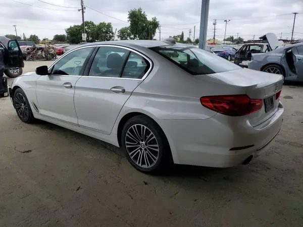 WBAJA5C30HG895204 2017 BMW 5ER - Image 2