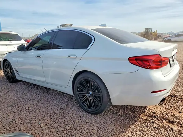 WBAJA5C30HG896708 2017 BMW 5ER - Image 2