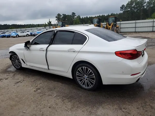 WBAJA5C30HG897308 2017 BMW 5ER - Image 2