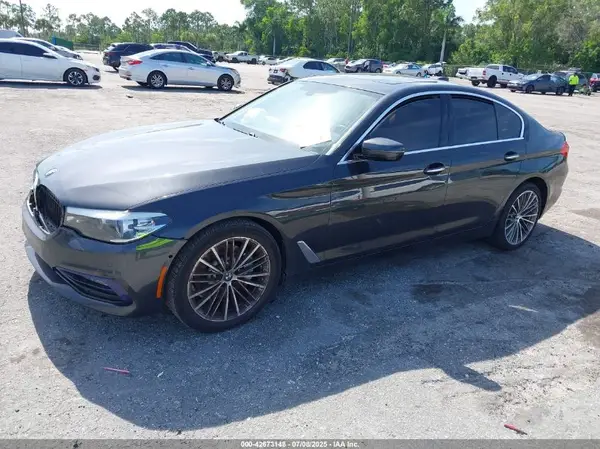 WBAJA5C32HG894488 2017 BMW 5ER - Image 2