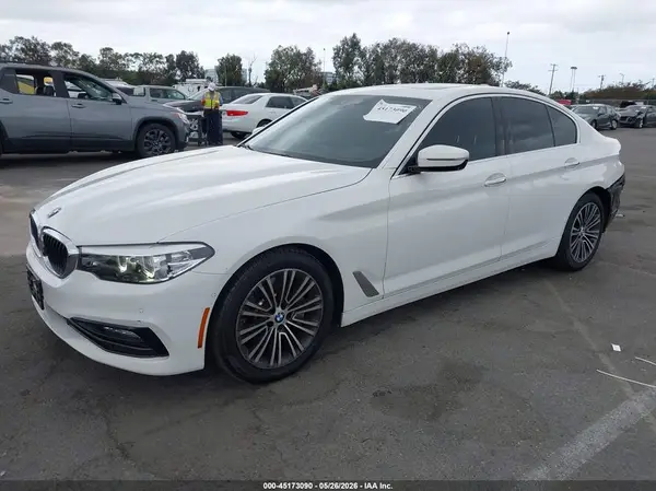 WBAJA5C32HG896466 2017 BMW 5ER - Image 2