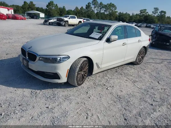 WBAJA5C32HG897102 2017 BMW 5ER - Image 2