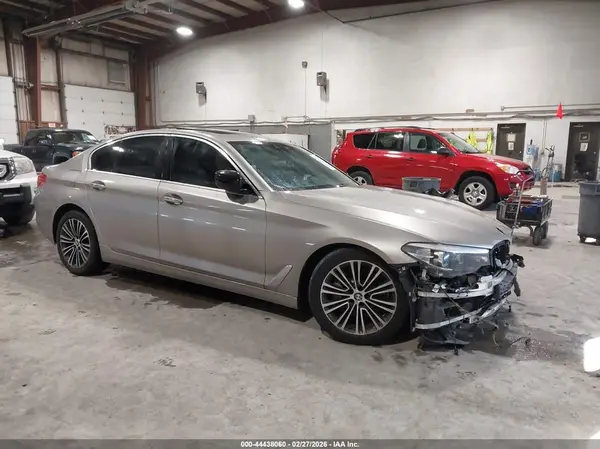 WBAJA5C33HG894886 2017 BMW 5ER - Image 1