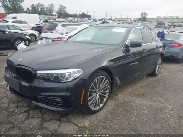WBAJA5C33HG895987 2017 BMW 5ER - Image 2