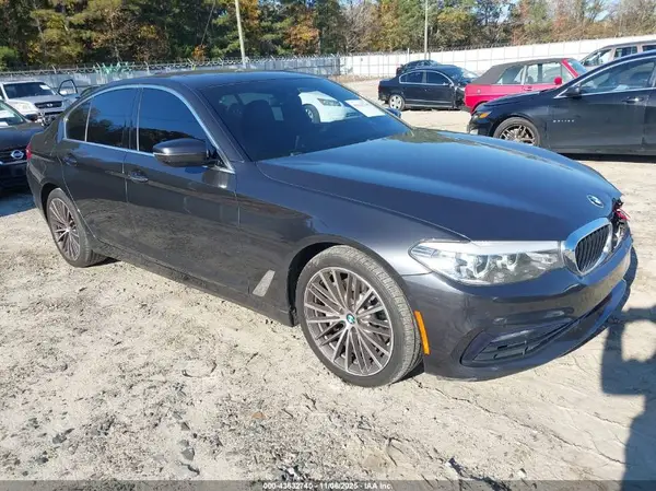 WBAJA5C33HG896315 2017 BMW 5ER - Image 1