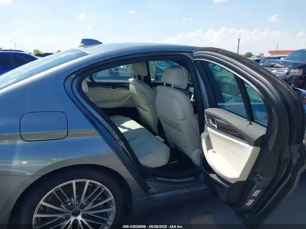 WBAJA5C33HWA35497 2017 BMW 5ER - Image 8