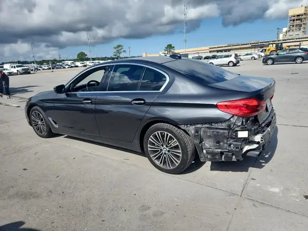 WBAJA5C34HG896405 2017 BMW 5ER - Image 2