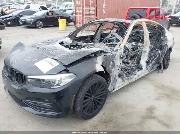 WBAJA5C35HG895201 2017 BMW 5ER - Image 2