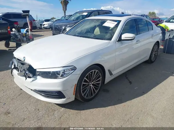 WBAJA5C36HG456055 2017 BMW 5ER - Image 2