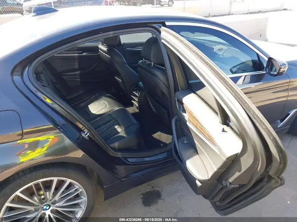 WBAJA5C36HG894672 2017 BMW 5ER - Image 8