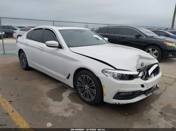 WBAJA5C39HG894746 2017 BMW 5ER - Image 1