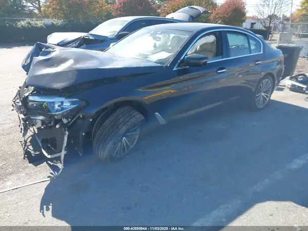 WBAJA5C39HG896562 2017 BMW 5ER - Image 2