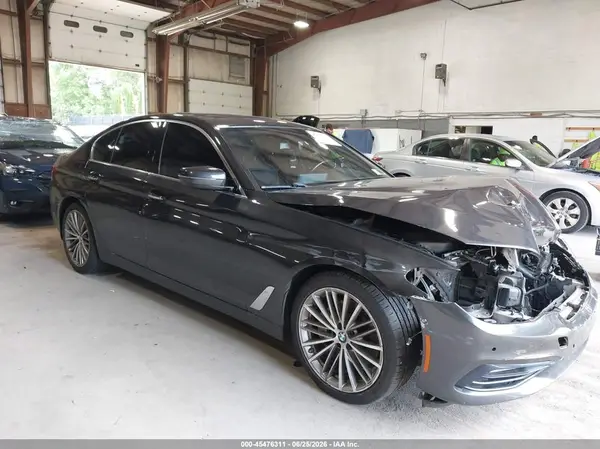 WBAJA5C3XHG456012 2017 BMW 5ER - Image 1