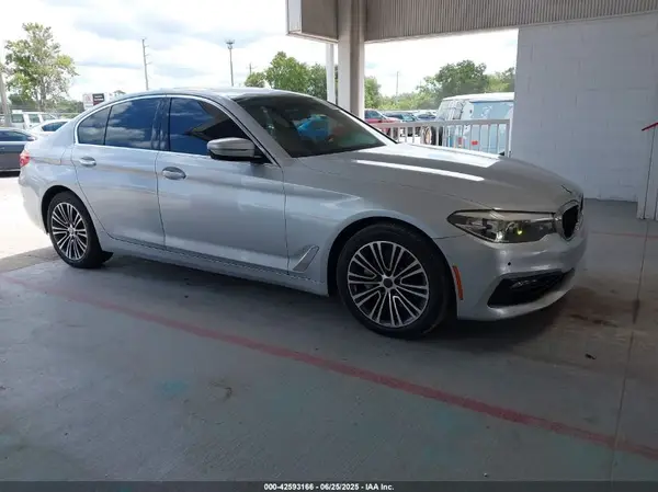 WBAJA5C3XHG894545 2017 BMW 5ER - Image 1