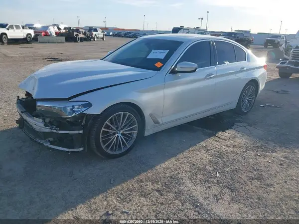 WBAJA5C3XHG895503 2017 BMW 5ER - Image 2