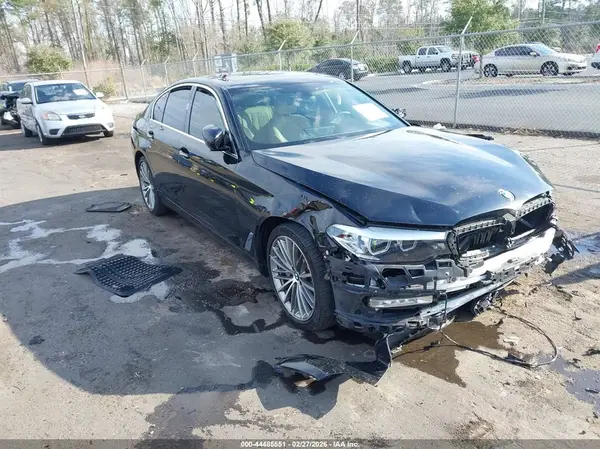 WBAJA5C3XHG896411 2017 BMW 5ER - Image 1