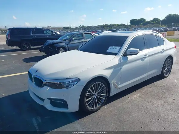 WBAJA5C3XHG897896 2017 BMW 5ER - Image 2