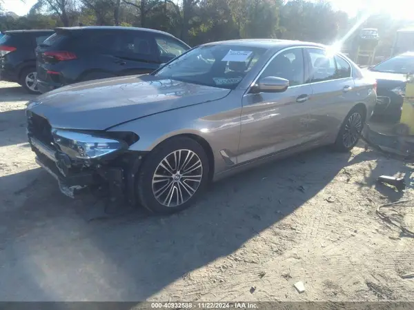 WBAJA5C50JWA39885 2018 BMW 5ER - Image 2