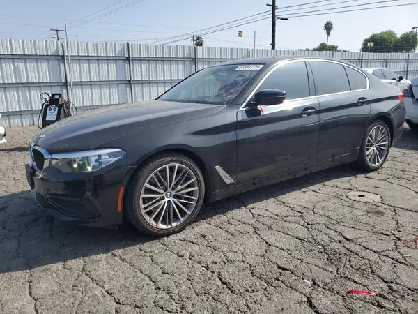 WBAJA5C50KG900572 2019 BMW 5ER - Image 1