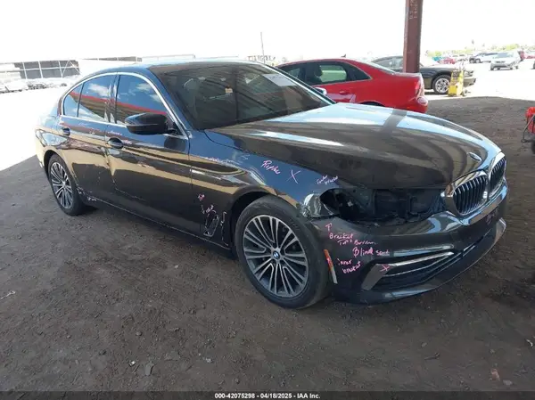 WBAJA5C52KWW20562 2019 BMW 5ER - Image 1