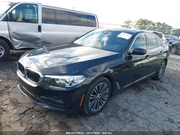 WBAJA5C53JG899318 2018 BMW 5ER - Image 2