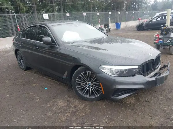 WBAJA5C53KBX87813 2019 BMW 5ER - Image 1