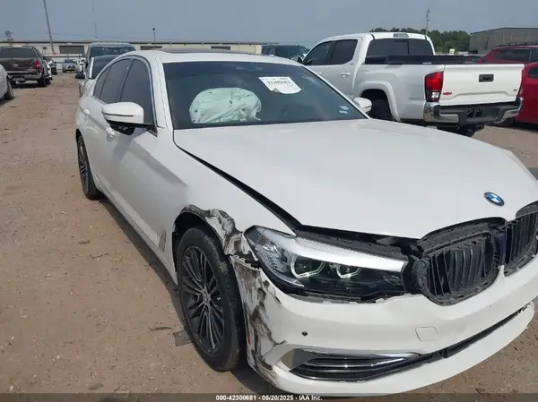 WBAJA5C53KG900629 2019 BMW 5ER - Image 1