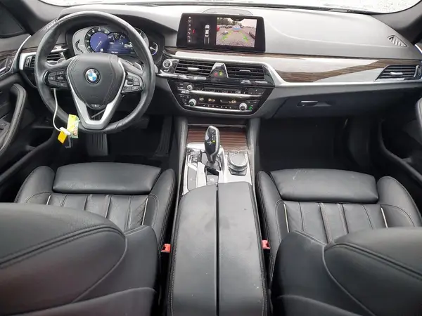 WBAJA5C54KWW21888 2019 BMW 5ER - Image 8