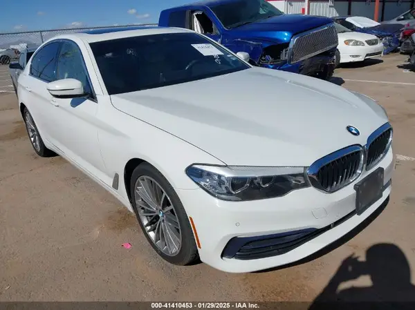 WBAJA5C55KWW41678 2019 BMW 5ER - Image 1
