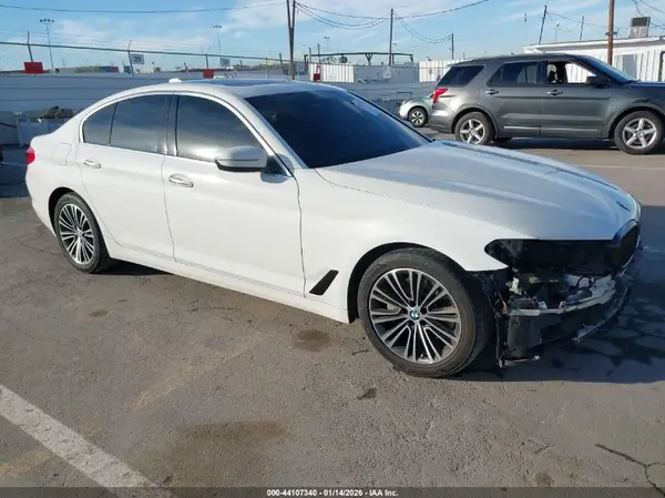 WBAJA5C56JWA37204 2018 BMW 5ER - Image 1