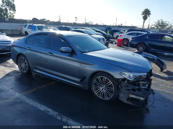 WBAJA5C59JWA36810 2018 BMW 5ER - Image 1