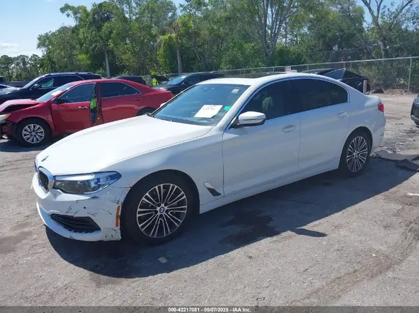 WBAJA5C5XKWW33575 2019 BMW 5ER - Image 2