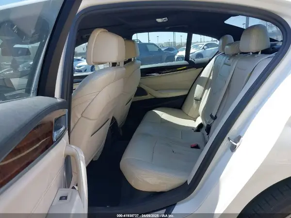WBAJA7C31HG903693 2017 BMW 5ER - Image 8