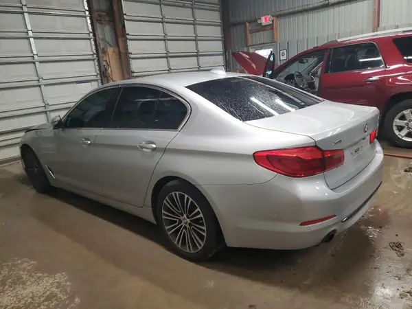 WBAJA7C33HG458437 2017 BMW 5ER - Image 2