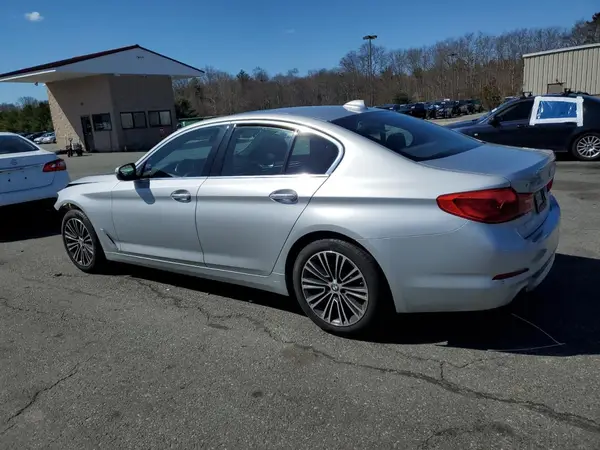 WBAJA7C33HG904117 2017 BMW 5ER - Image 2