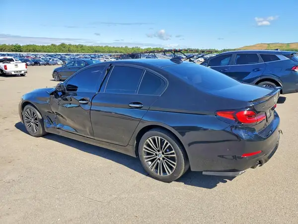 WBAJA7C38HG903870 2017 BMW 5ER - Image 2