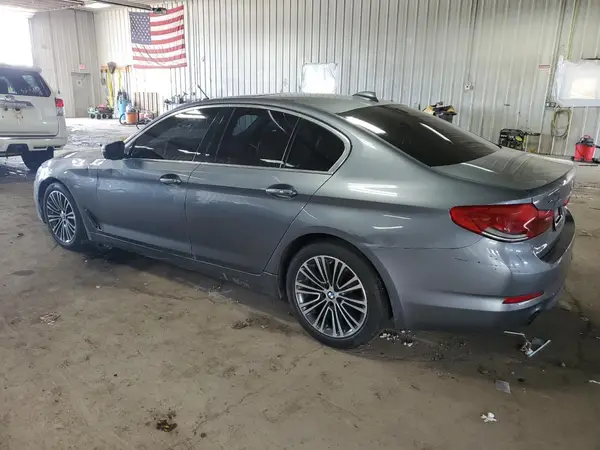 WBAJA7C38HG904761 2017 BMW 5ER - Image 2