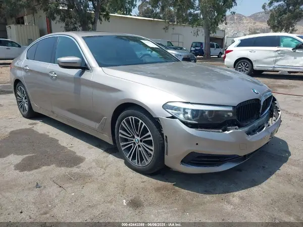 WBAJA7C38HG907224 2017 BMW 5ER - Image 1