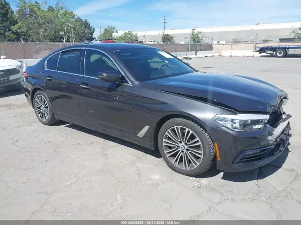 WBAJA7C3XHG906625 2017 BMW 5ER - Image 1