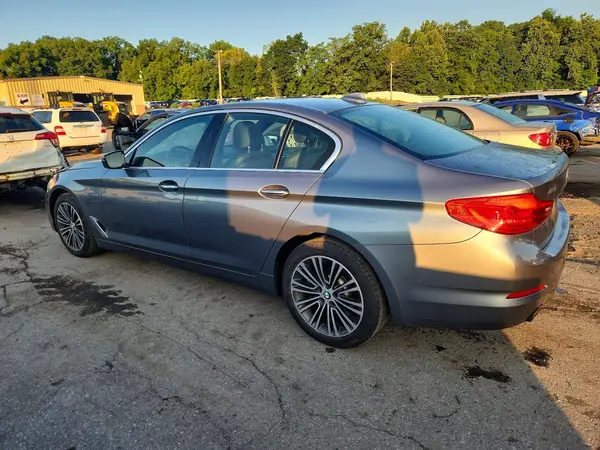 WBAJA7C50JWC77263 2018 BMW 5ER - Image 2