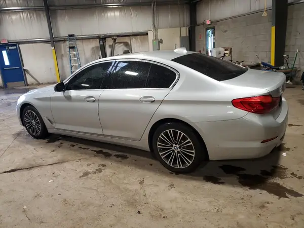 WBAJA7C50KWC77829 2019 BMW 5ER - Image 2