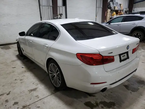 WBAJA7C51JWC76574 2018 BMW 5ER - Image 2