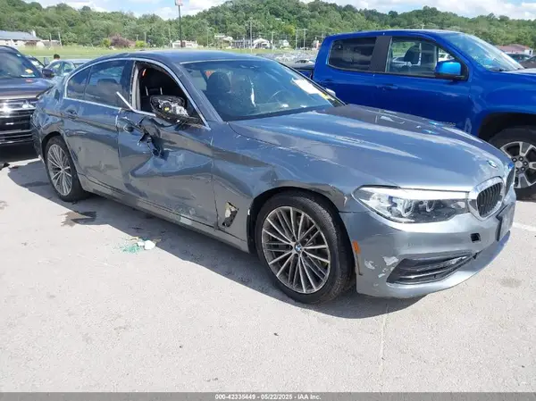 WBAJA7C51KWW12626 2019 BMW 5ER - Image 1