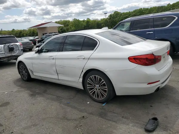 WBAJA7C51KWW23898 2019 BMW 5ER - Image 2