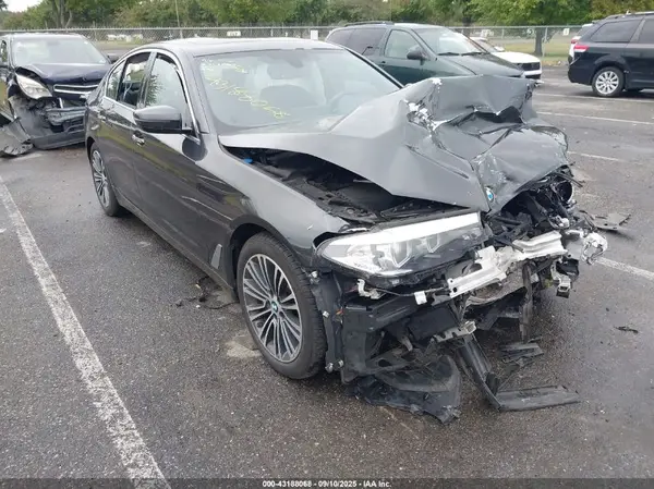 WBAJA7C54JWC76956 2018 BMW 5ER - Image 1