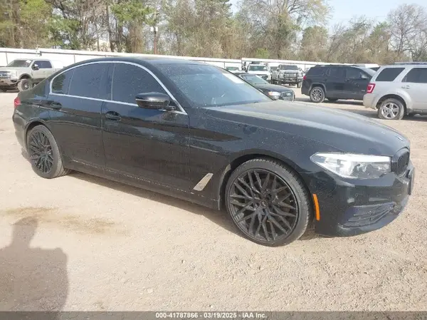 WBAJA7C54KWW17612 2019 BMW 5ER - Image 1