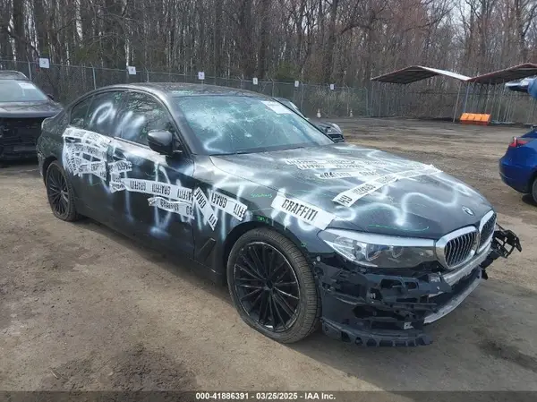 WBAJA7C54KWW47600 2019 BMW 5ER - Image 1